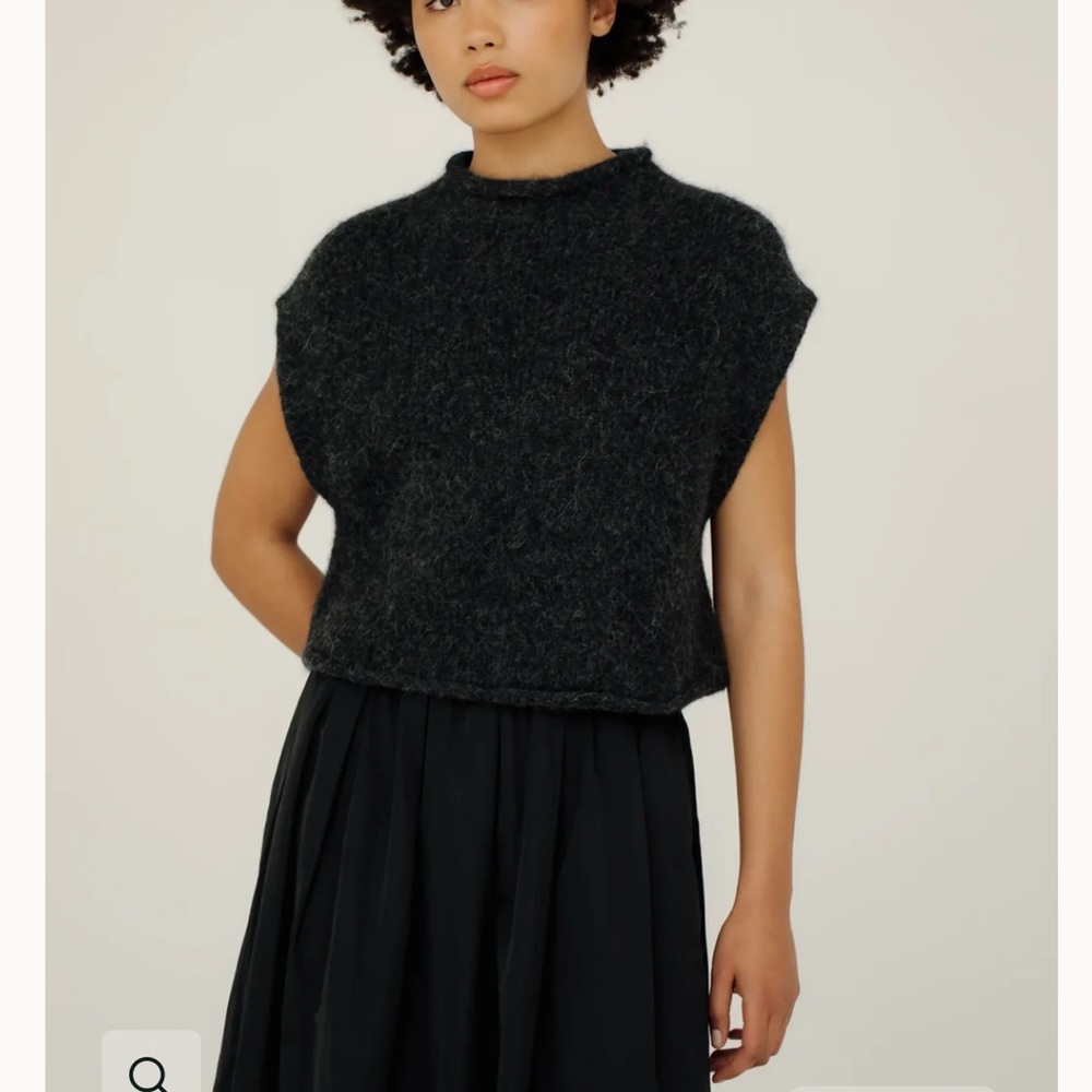 Bare Knitwear Iris Vest Sweater S/M